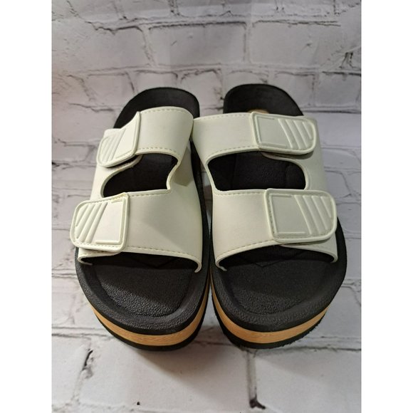 Bitis White Slip on platform‎ sandals NEW - Picture 1 of 6